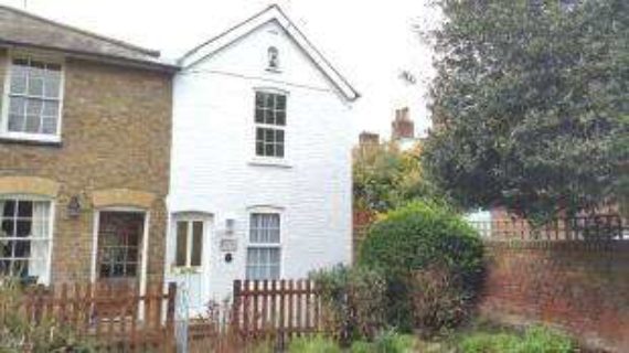 2 Bedroom End of Ter...